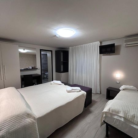 Hotel Letizia Rimini Buitenkant foto