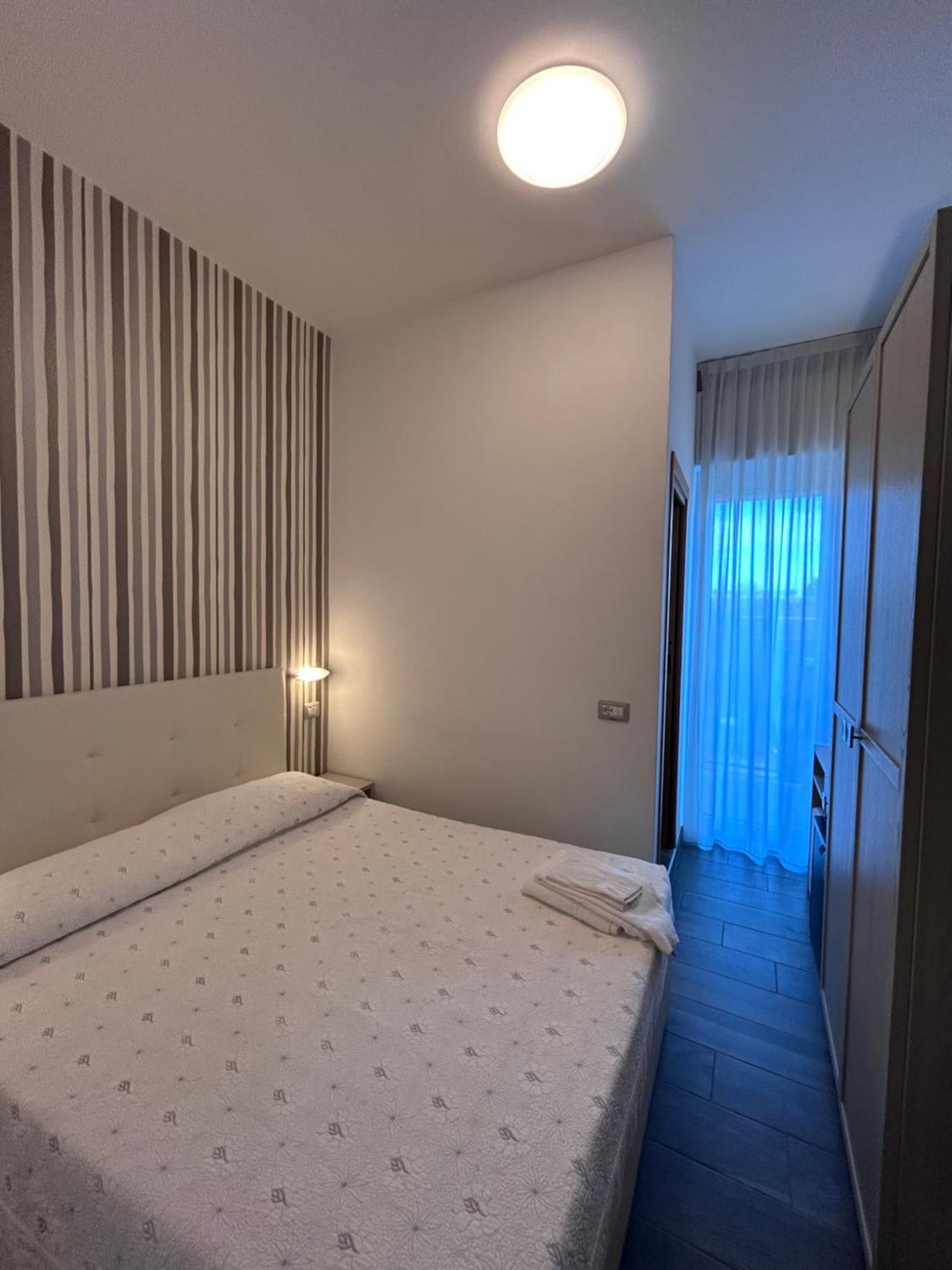 Hotel Letizia Rimini Buitenkant foto